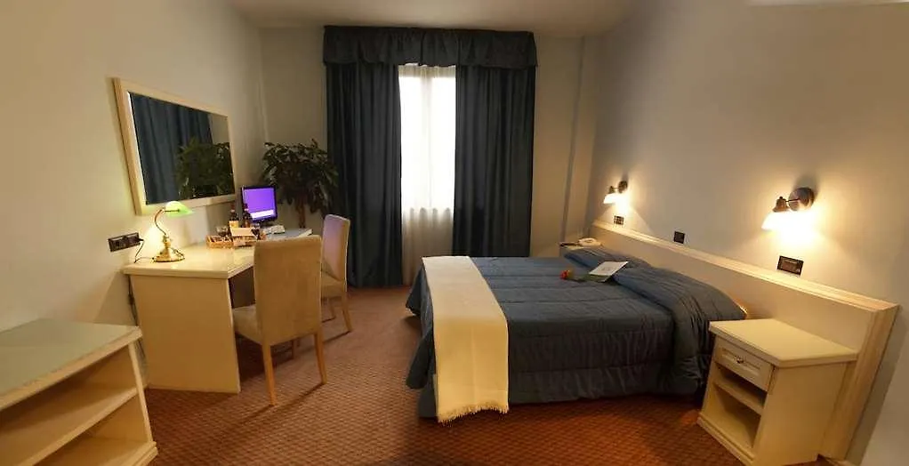 ***  Il Grifo Hotel E Bisteccheria Toscana Montepulciano Stazione Italien